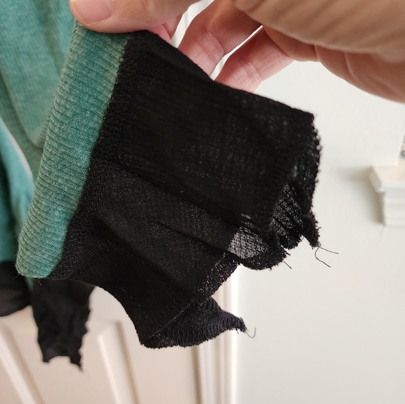 Elphaba approved Pretty Angel linen accent, rib knit green and black top sz M - Picture 6 of 7